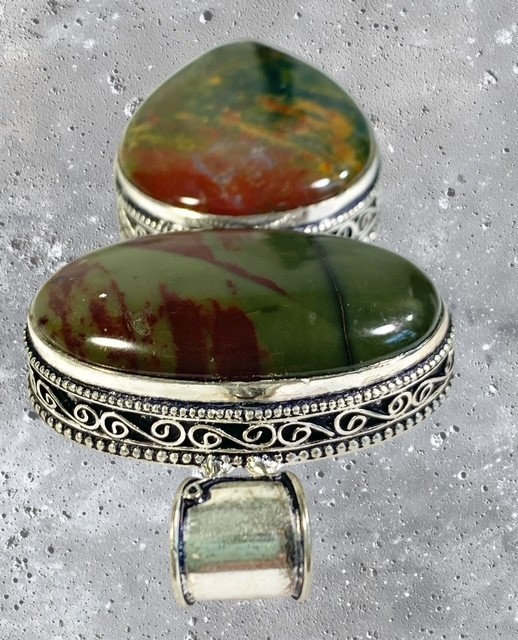Bloodstone & Norina Jasper Cabochon Handcrafted Pendant 37.6 grams 3.28 ” New