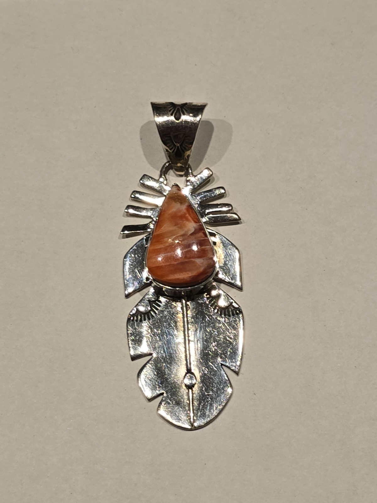 Sterling Silver 925 Weatern Style Spiny Oyster Shell Pendant