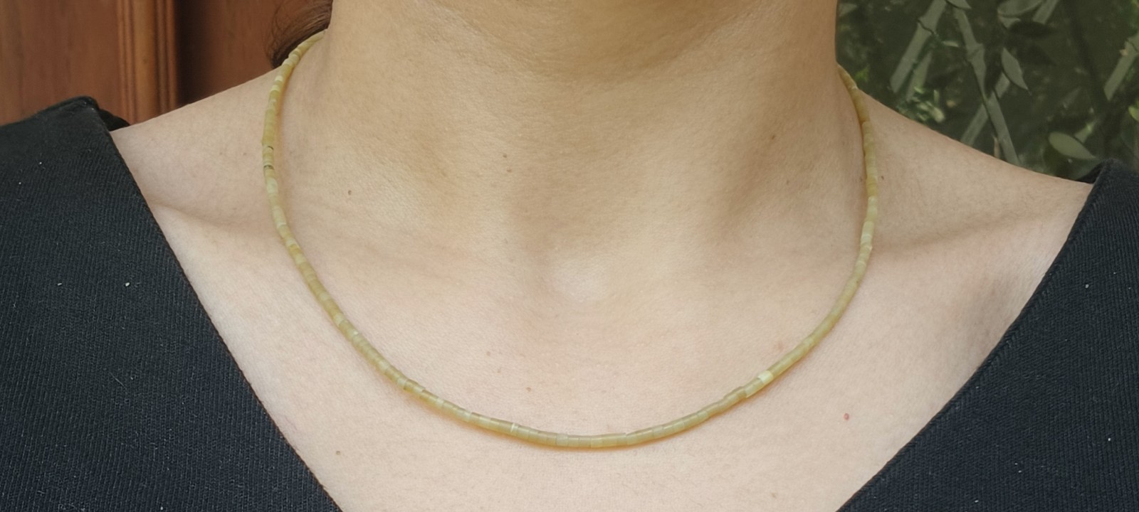 Natural Green Jade Plain Heishi Tube Seed Beads Simple Necklace 17″ Brass Clasp