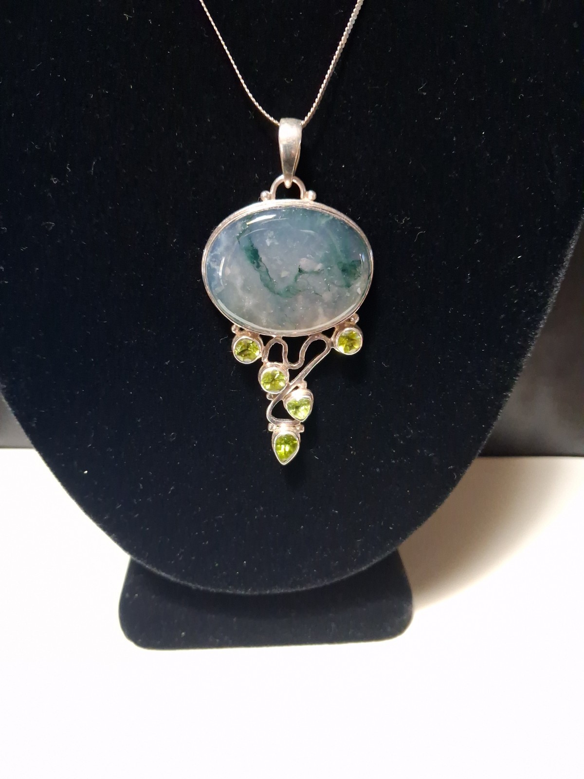 Artisan Crafted Sterling Silver Moss Agate, Peridot Pendant TGW 40.27 cts