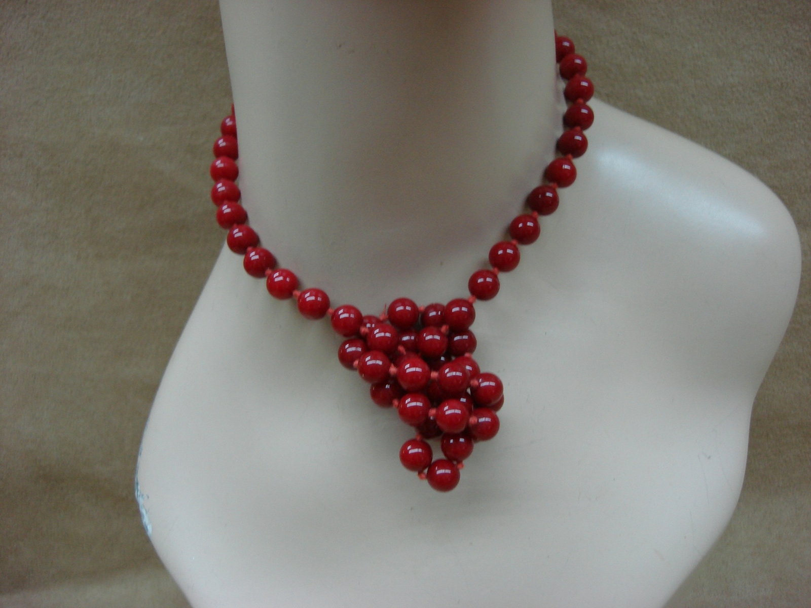 LOVELY VINTAGE GENUINE CARNELIAN HAND STRUNG KNOTTED NECKLACE! 25″