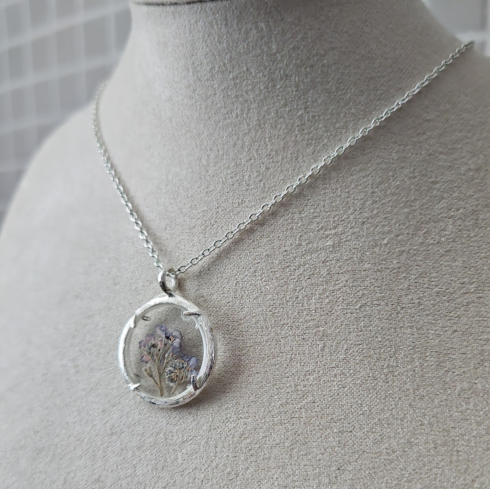 Catherine Weitzman Sterling Silver Forget me not Flower Necklace 16″-18″ chain