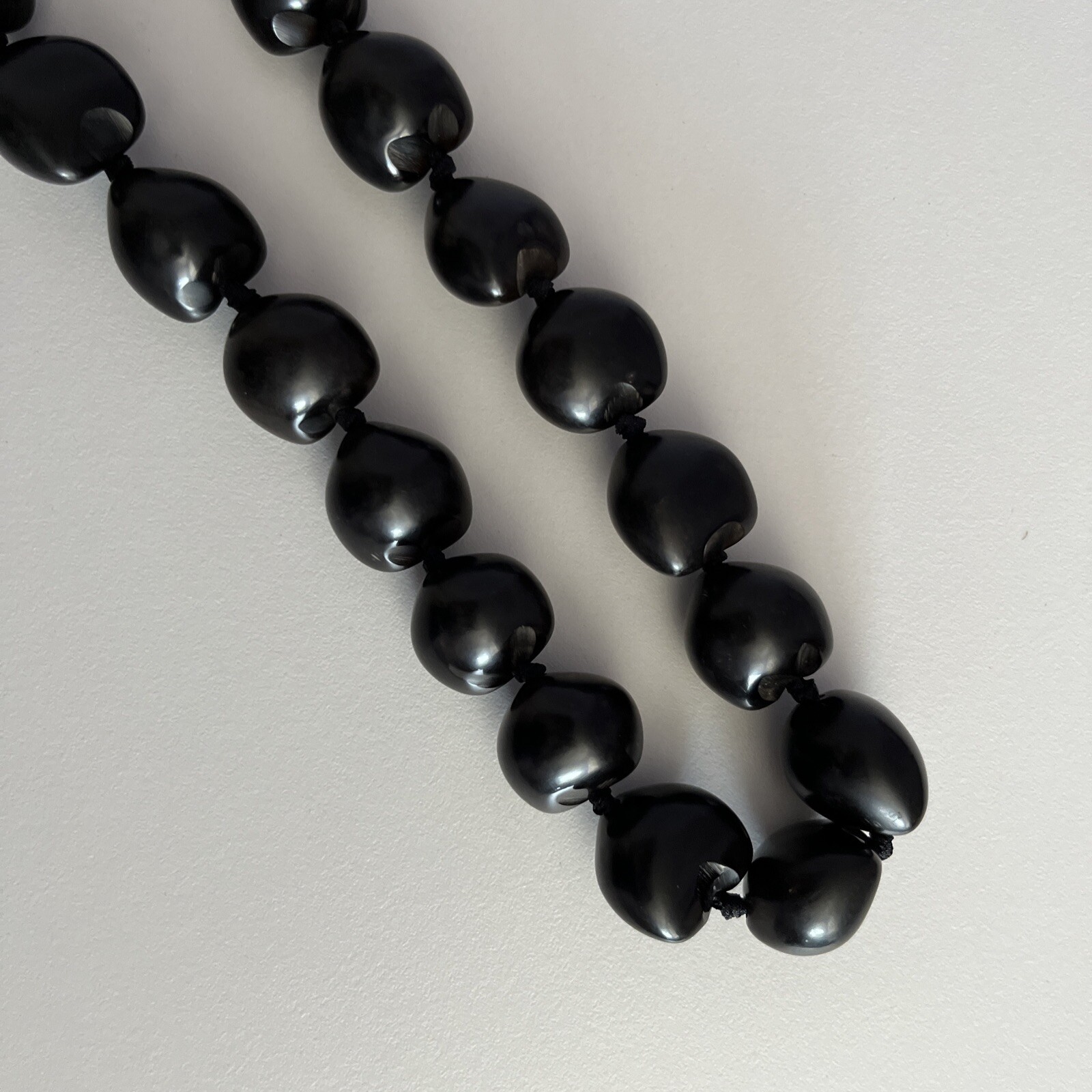 Hawaiian Kukui Nut Lei Beaded Black Brown Necklace Ribbon tie – 30 Inches