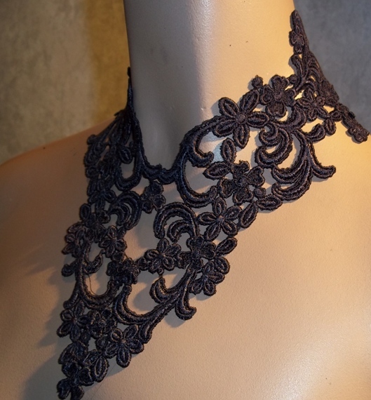 Choker Venise Lace Victorian Romantic Wearable Art Textile Tattoo YOur Choice