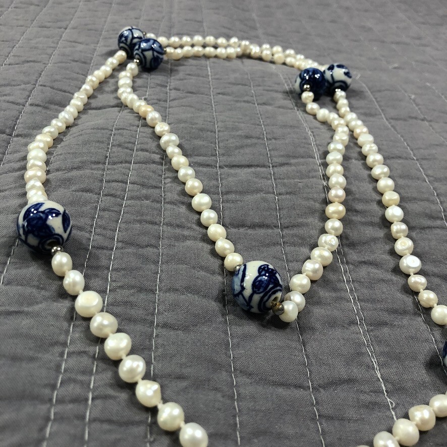 Asian Porcelain Beaded Faux Pearl 25 Inch Long Strand Necklace Classic Old Money