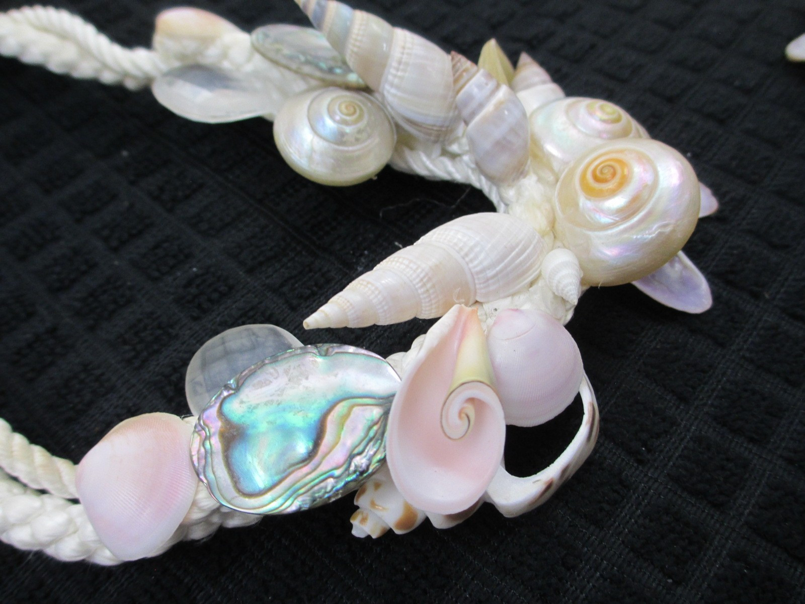 Vintage Boho Statement Necklace MOP pearlized Sea shells Lucite Earrings Set