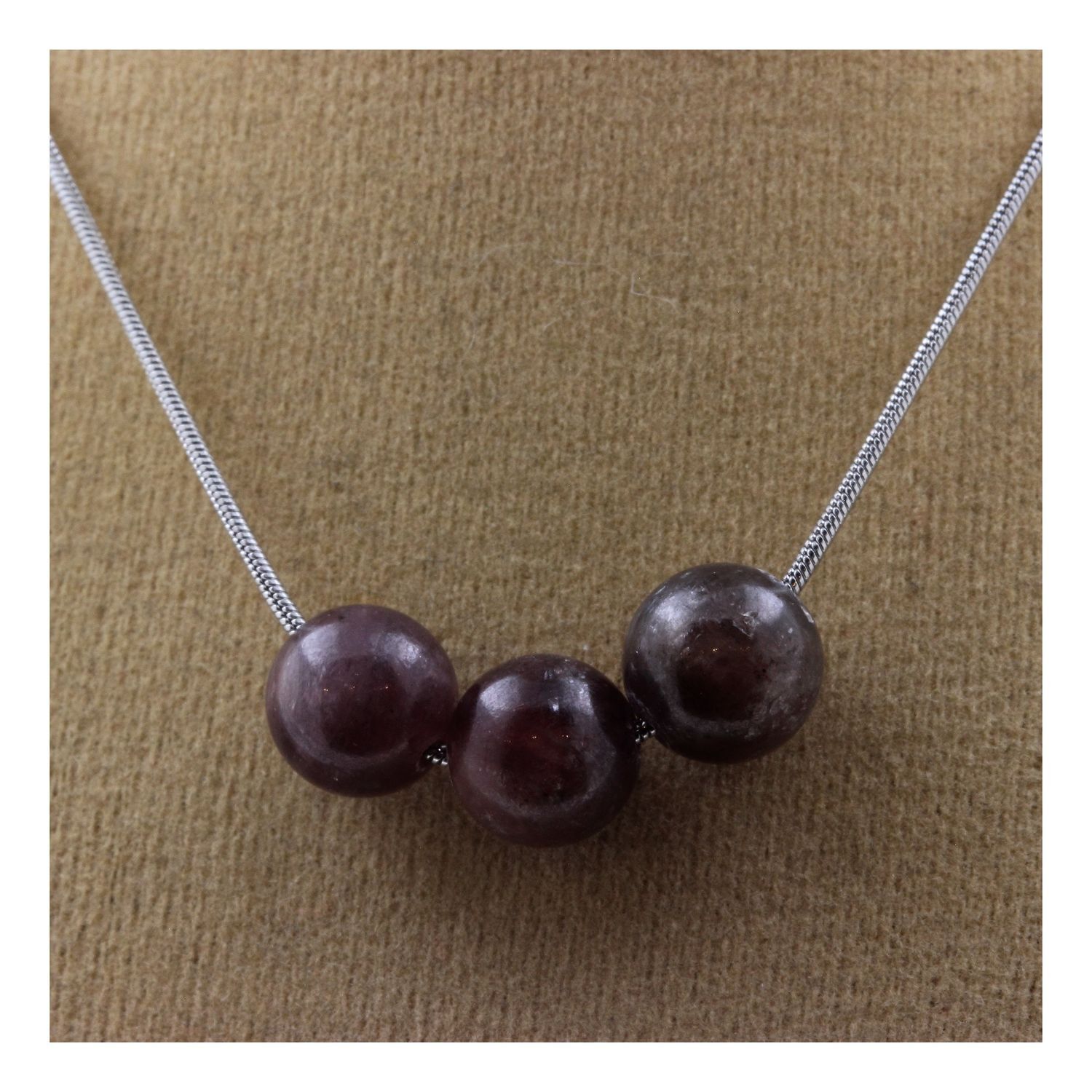 stones And Minerals. Necklace 3 Ruby Beads From Mogok, Myanmar 8 Mm Ch