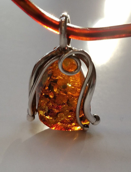 Genuine Baltic Amber 925 Sterling Silver Pendant 1 3/8″ (Stone 26mm x 15mm) NEW