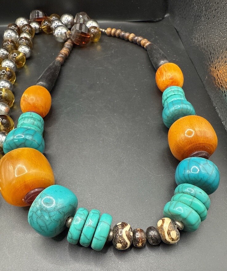 Women’s Turquoise Necklace With And A Variety Of Stones And Beads