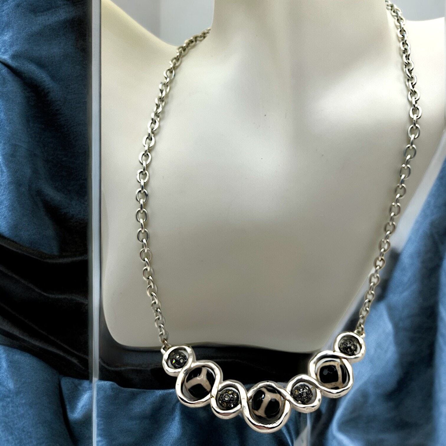 Black, White & Silver Rhinestone Beads Faceted Modern 23.5″ Necklace!