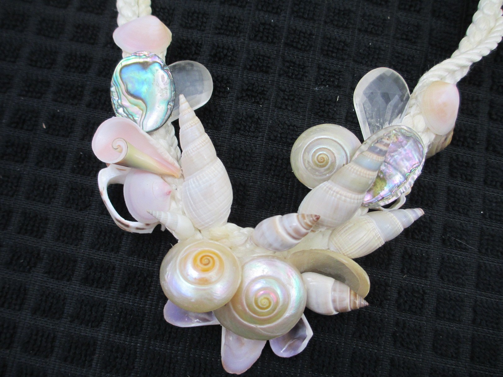 Vintage Boho Statement Necklace MOP pearlized Sea shells Lucite Earrings Set