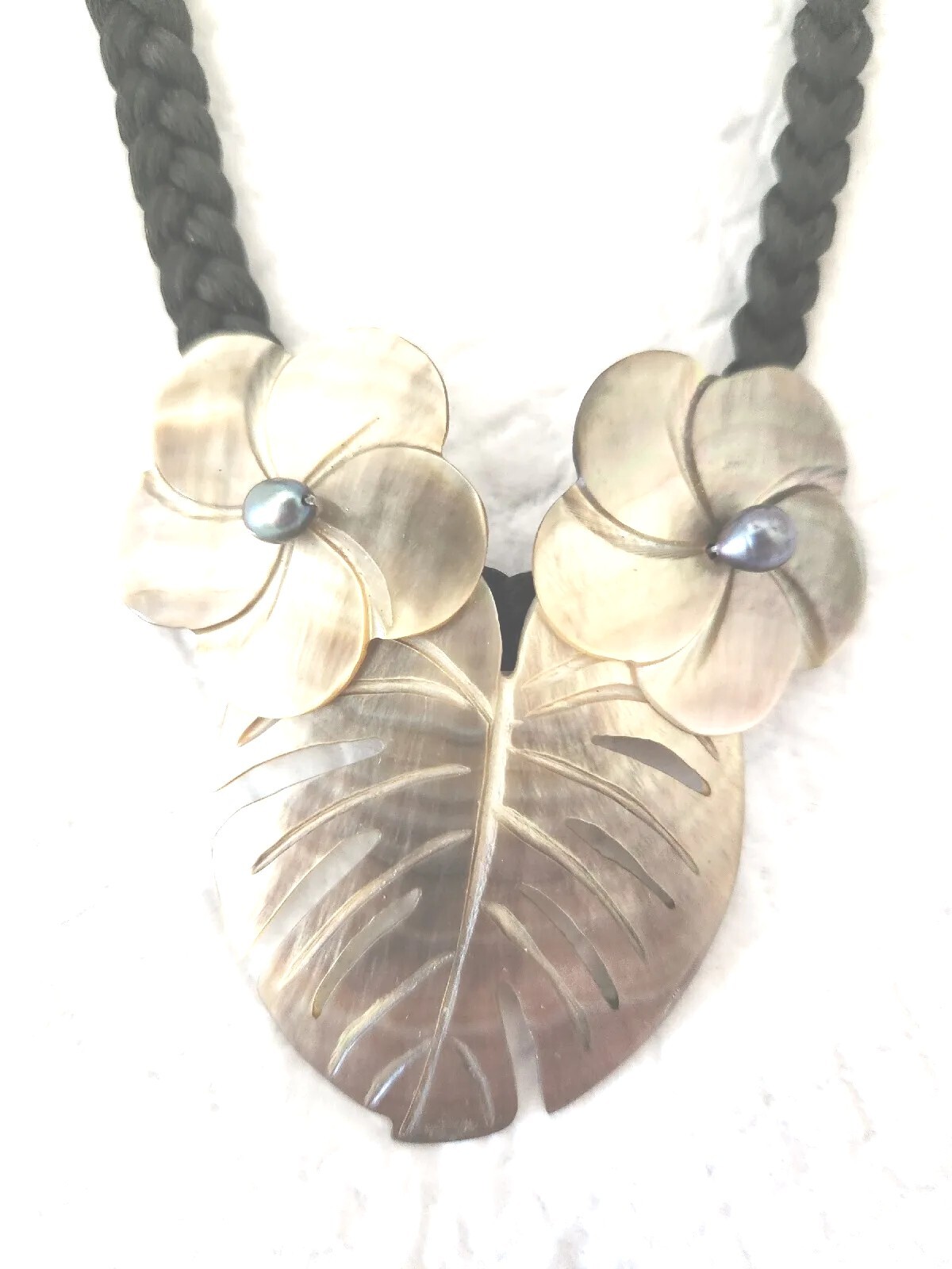 Beautiful Abalone Carved Shell Choker Necklace On Black Cord