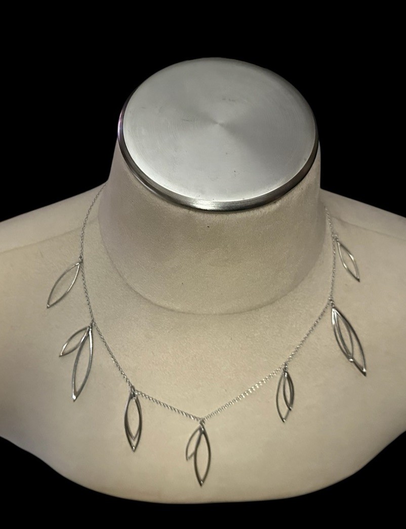 Unique Modern Boho Jewelry Silver Tone Teardrop Wire Necklace 18″