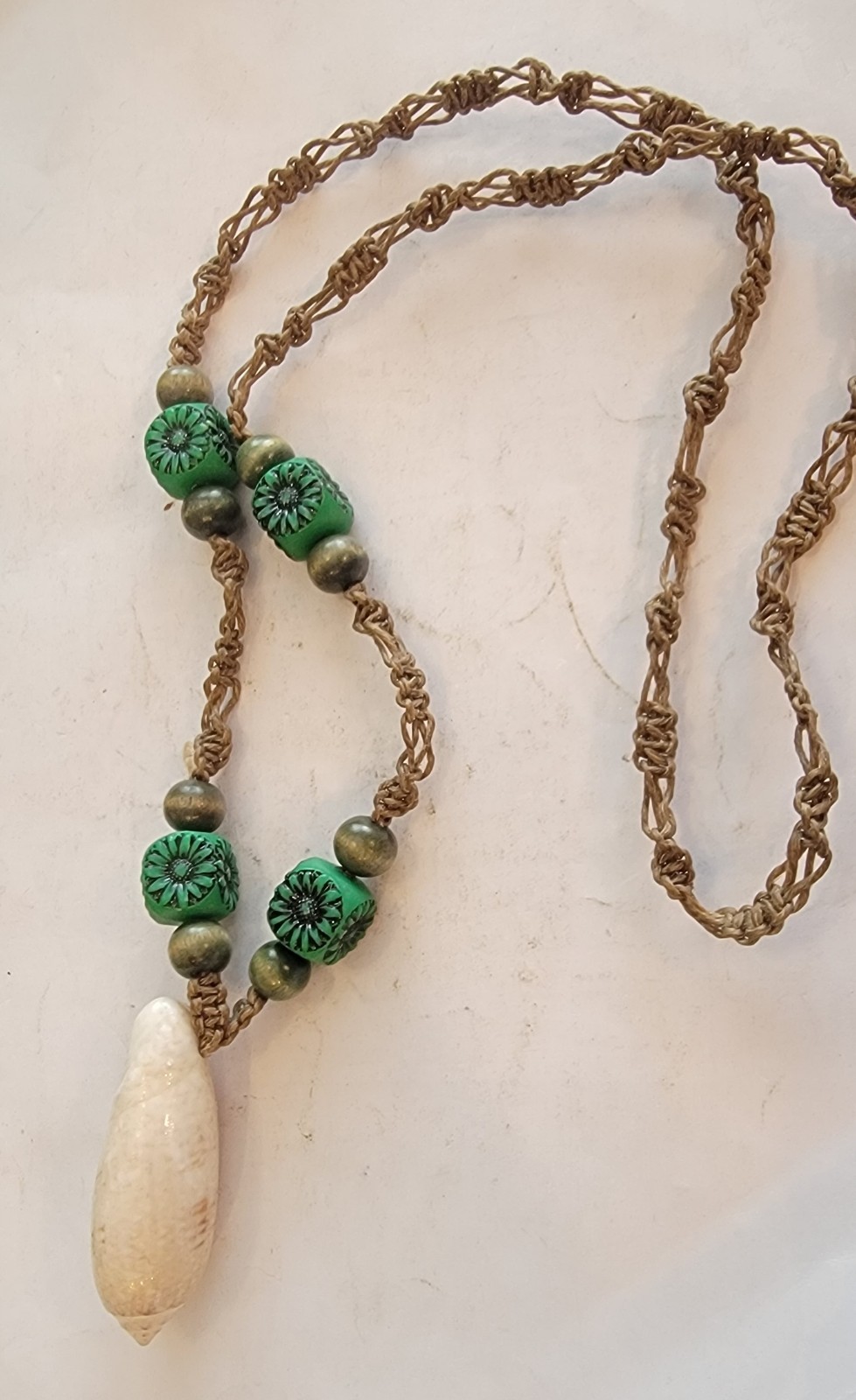 HEMP Surf Style Boho NECKLACE 28″ Unisex Macrame Green Stoned/ Shell