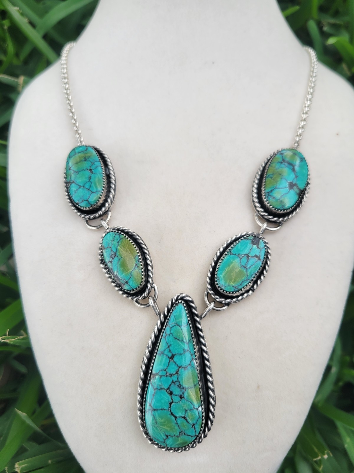 Gorgeous Hubei Turquoise and Sterling Silver Lariat Necklace