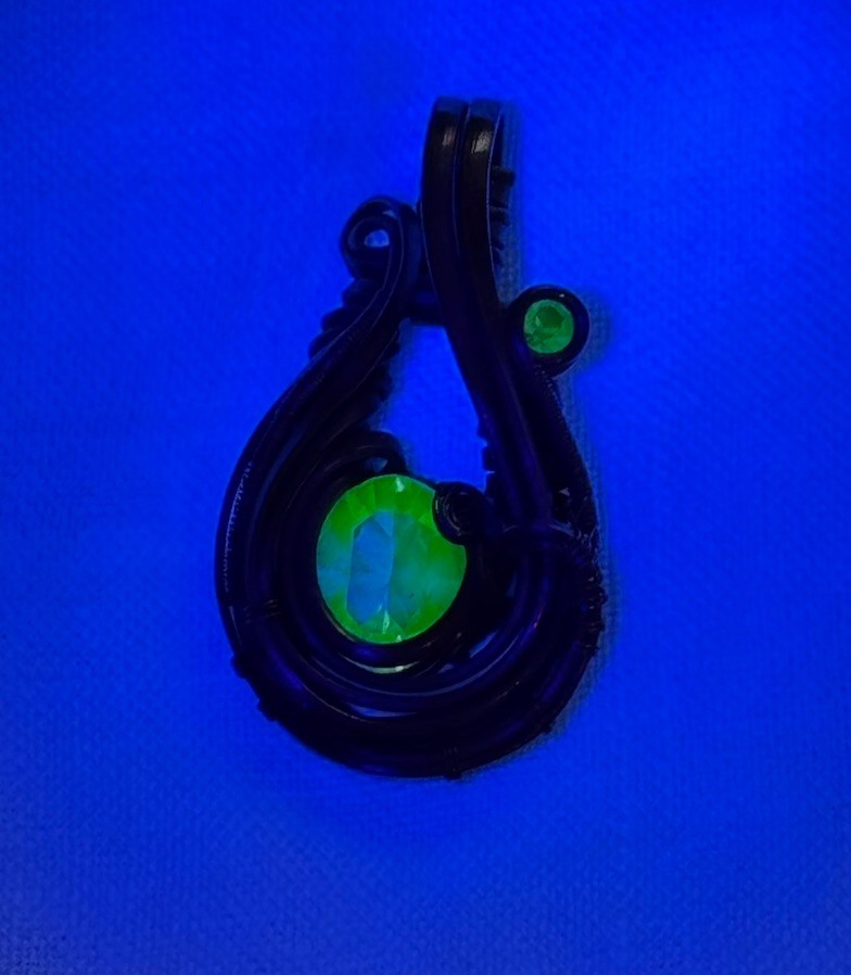 Vaseline Wire Wrap Uranium Glass Copper Wire Wrap Pendant Glows Under Blacklight
