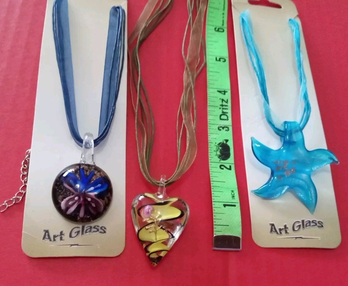Three (3) Art Glass Necklace Pendant Handcraft Cord 18″ Starfish Bfly Flower