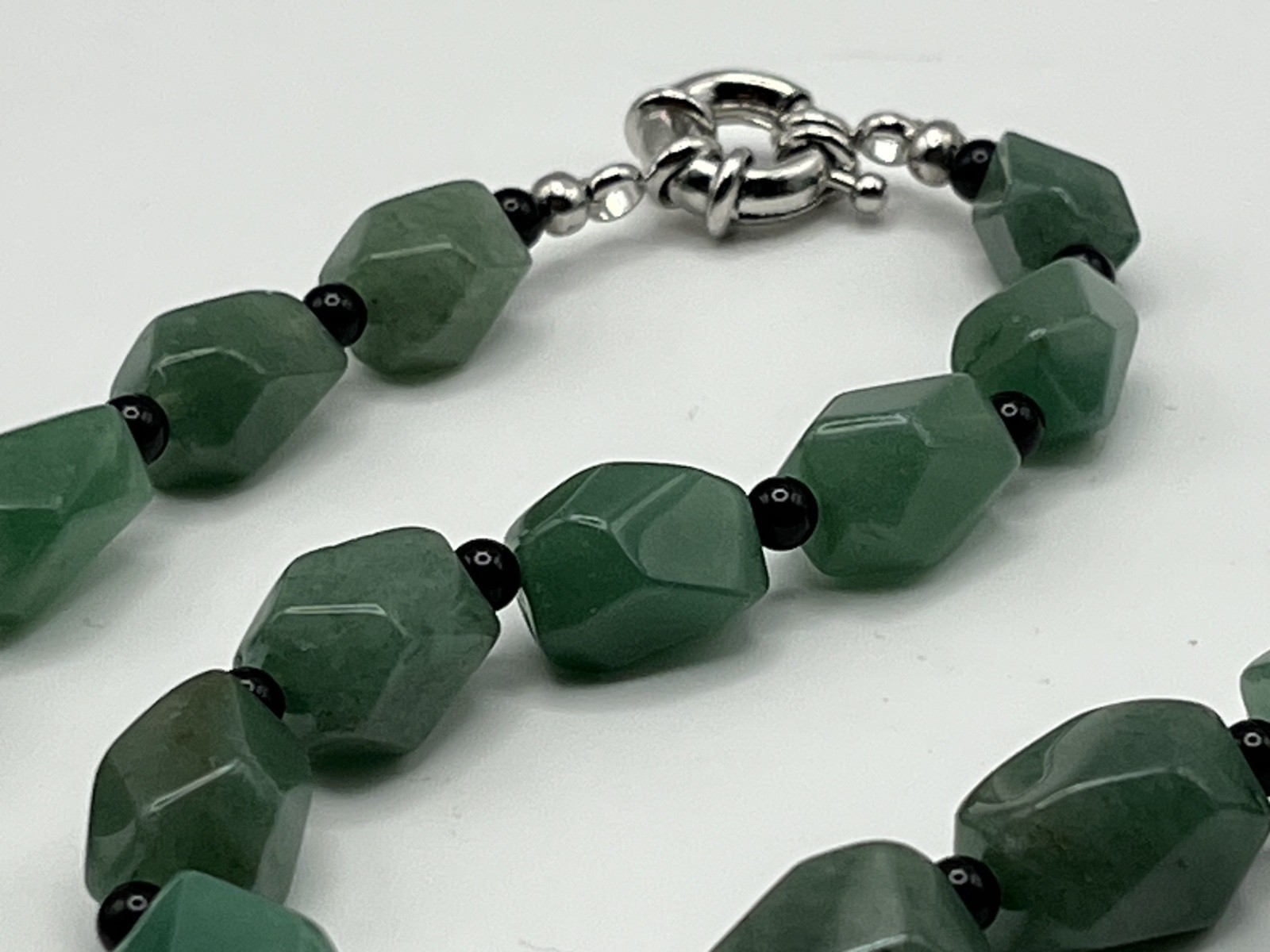 Green Aventurine Rough Faceted Chunk Bead Necklace Lobster Clasp 20″