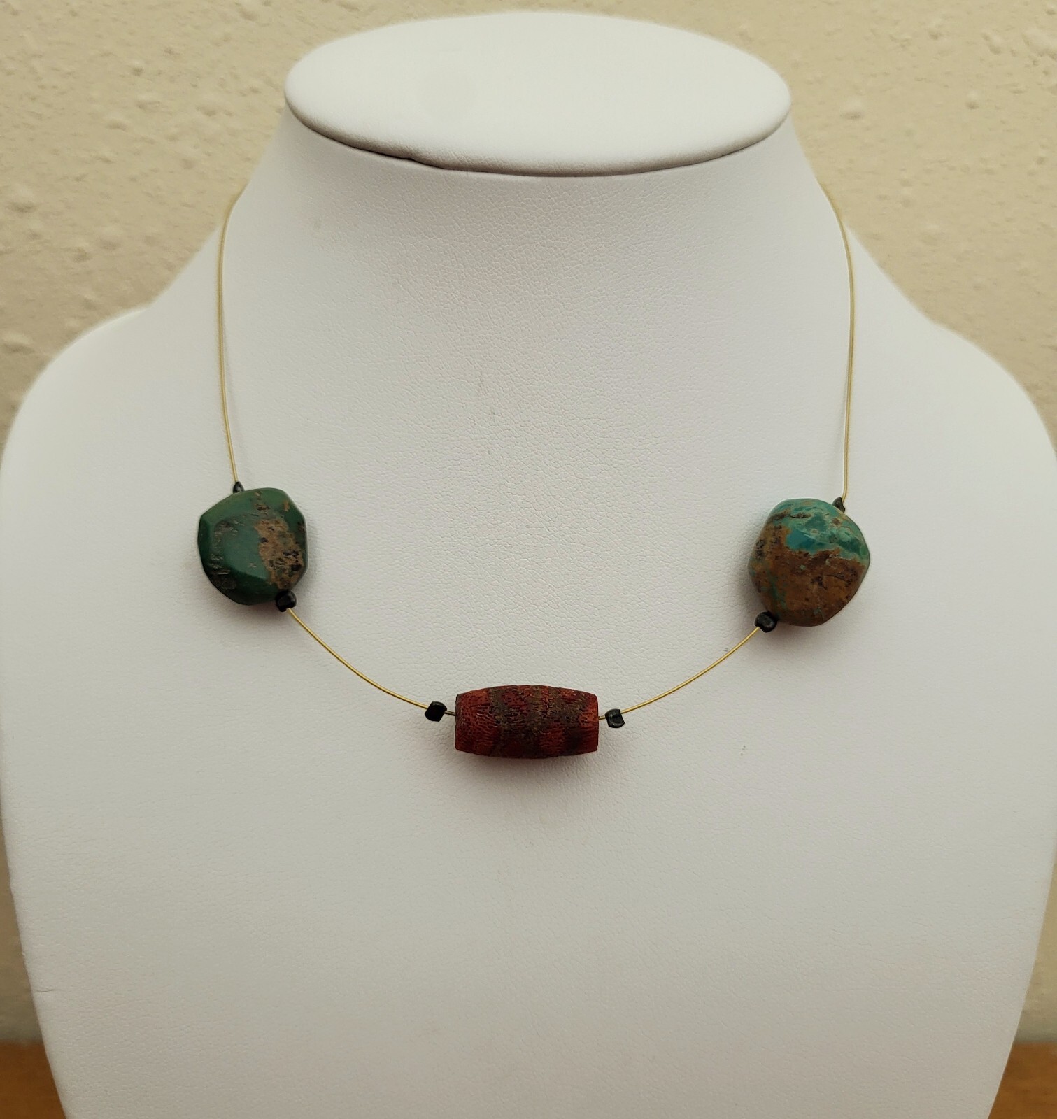 Artisan Gold Tone Wire Chain Necklace w/ Natural Polished Stones Rocks Charms