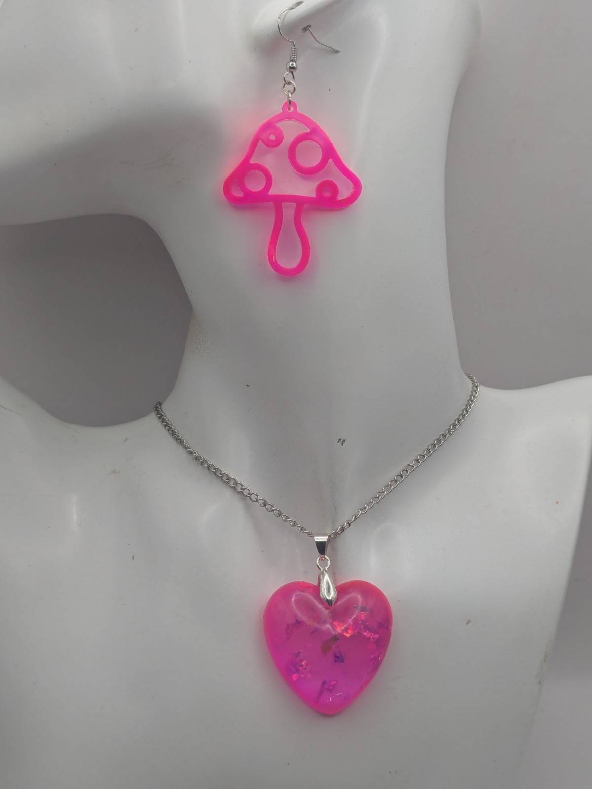 Hot Neon Pink Shiny Heart Pendant On A Chain With Matching Mushroom Earrings