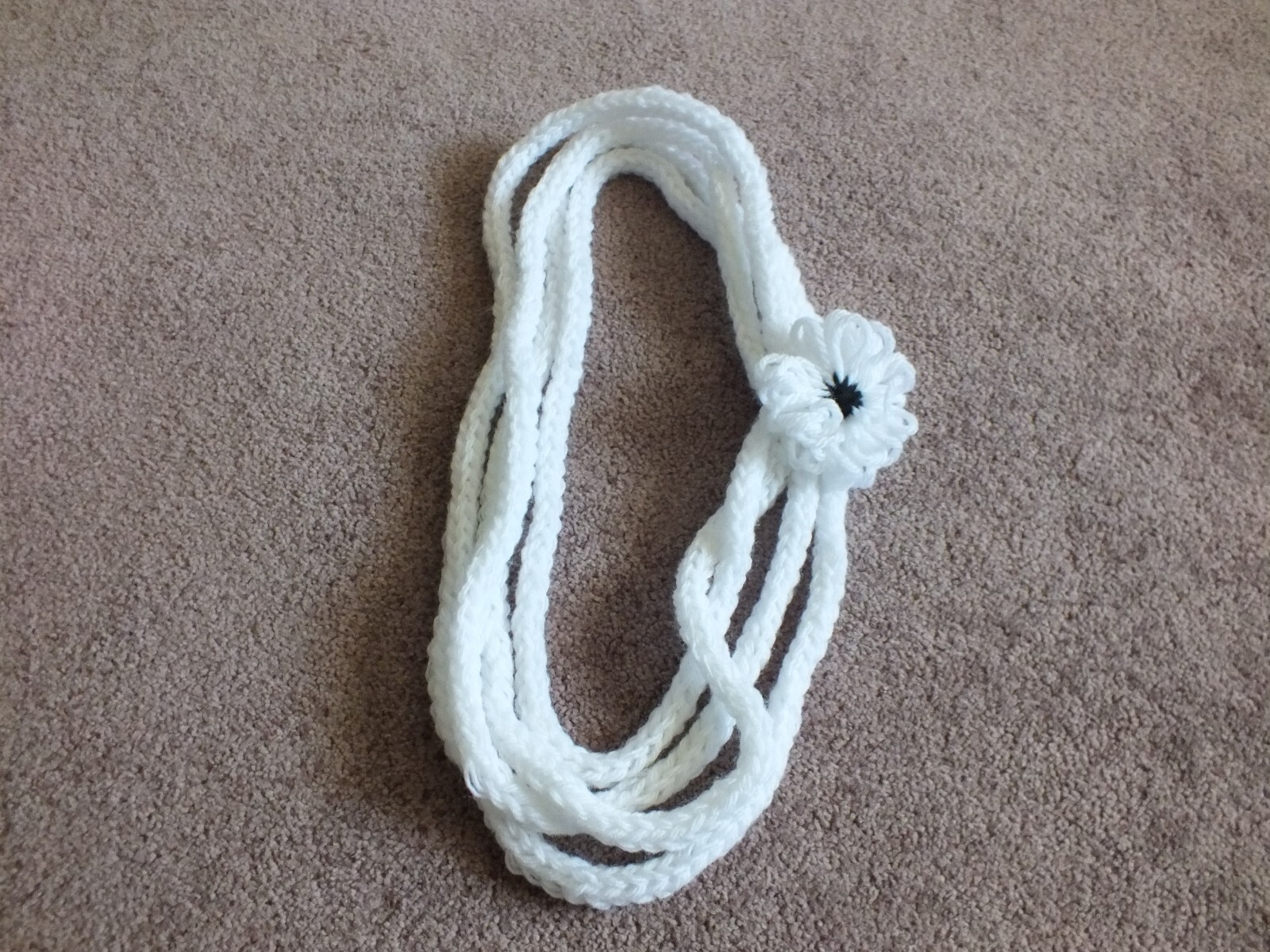Beautiful Crocheted Necklace Scarf Handmade Flower White and Black 28″ Long NEW