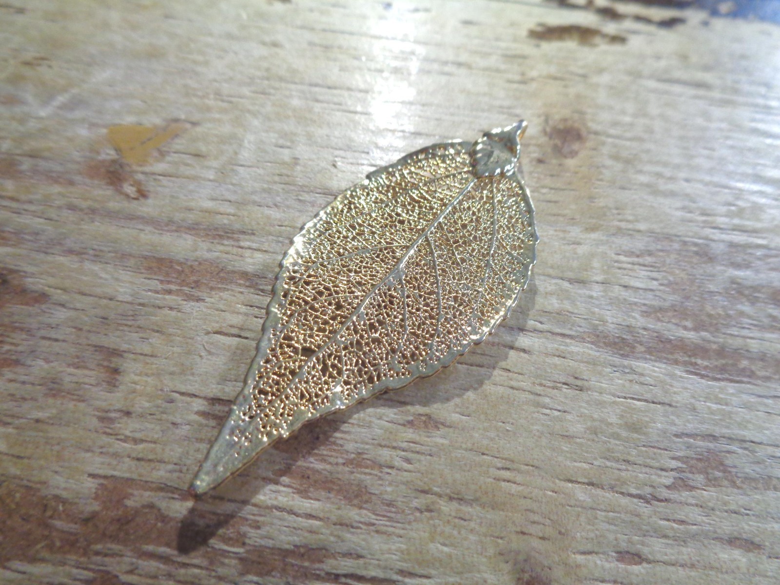 HAND-DIPPED PURE 24K YELLOW GOLD OR 925 STER SILVER HAWAIIAN MAILE LEAF PENDANT