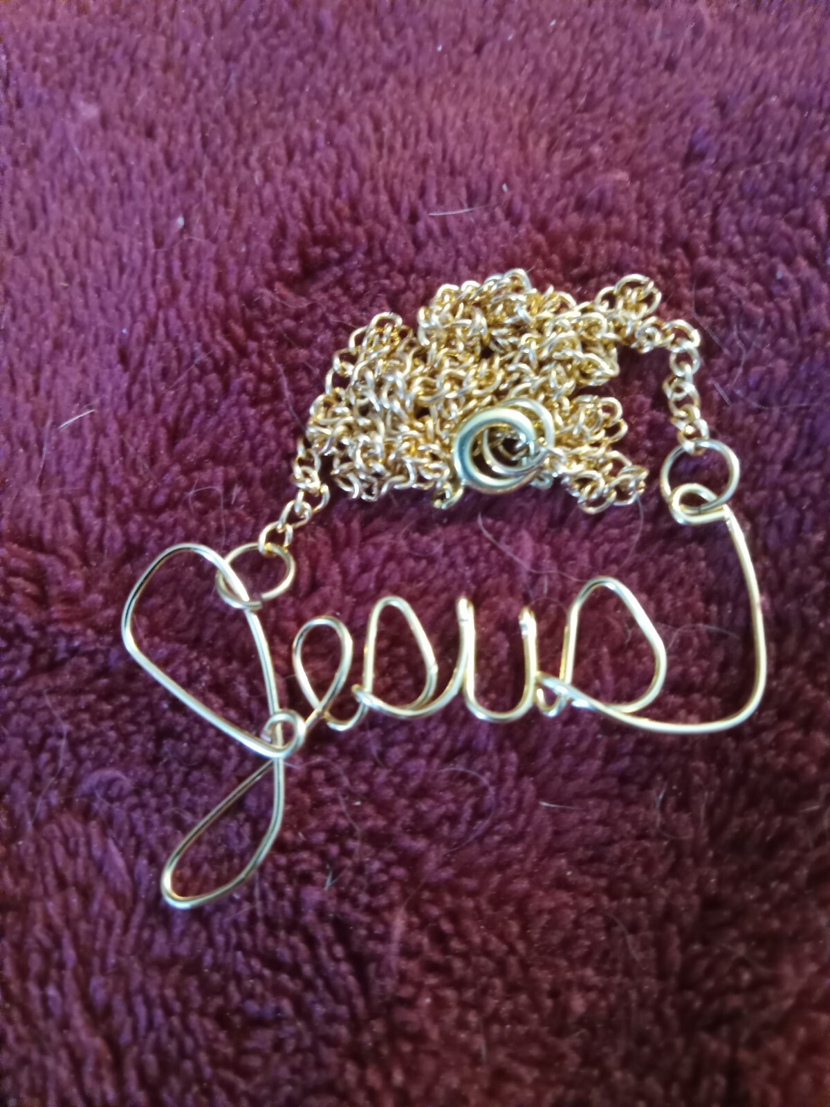 Sterling Silver Filled JESUS Word Wire Pendant +Charm &Plate Necklace Name Bible