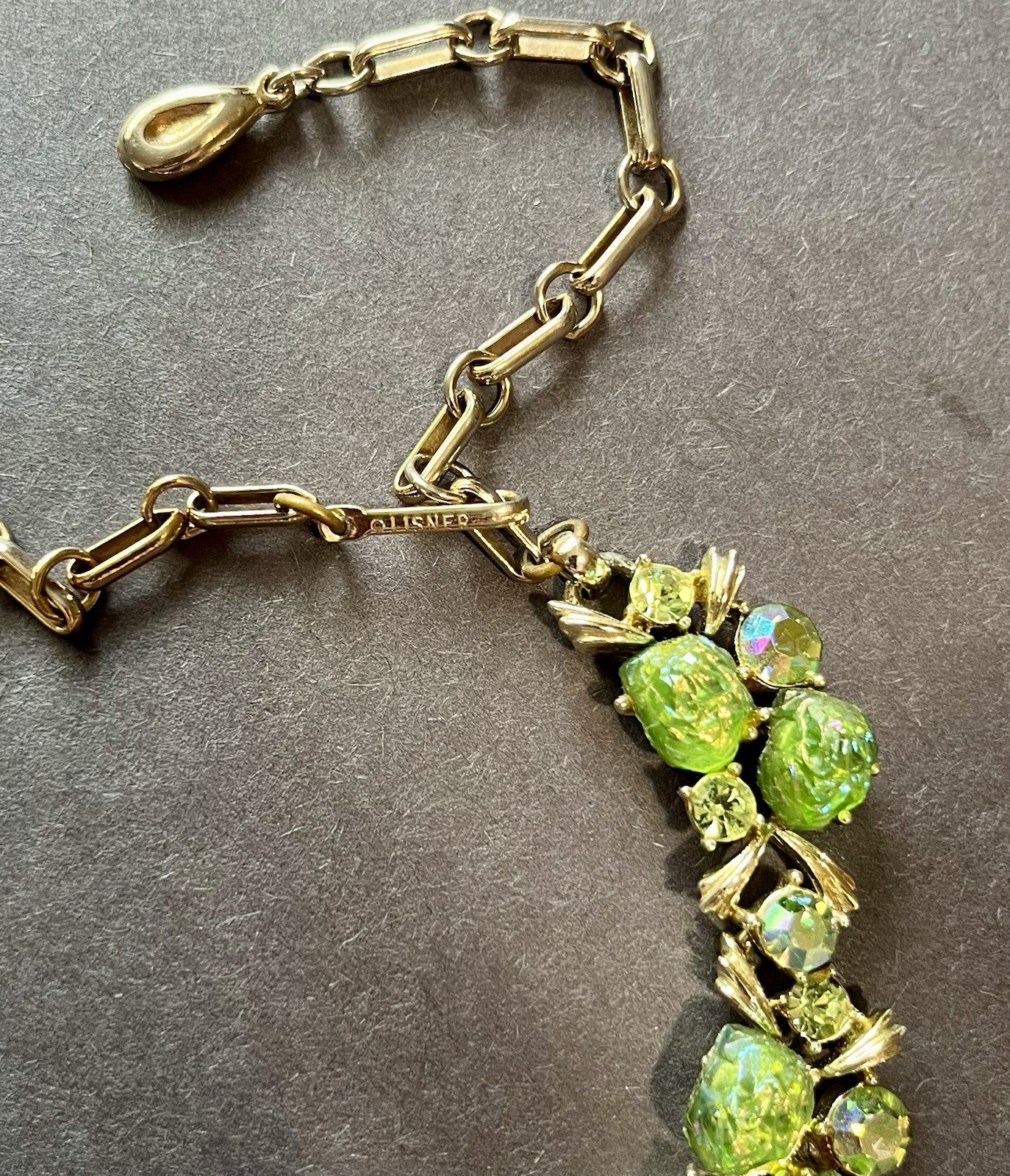 Vintage Rare LISNER Green Lava Rock Aurora Borealis Floral Necklace