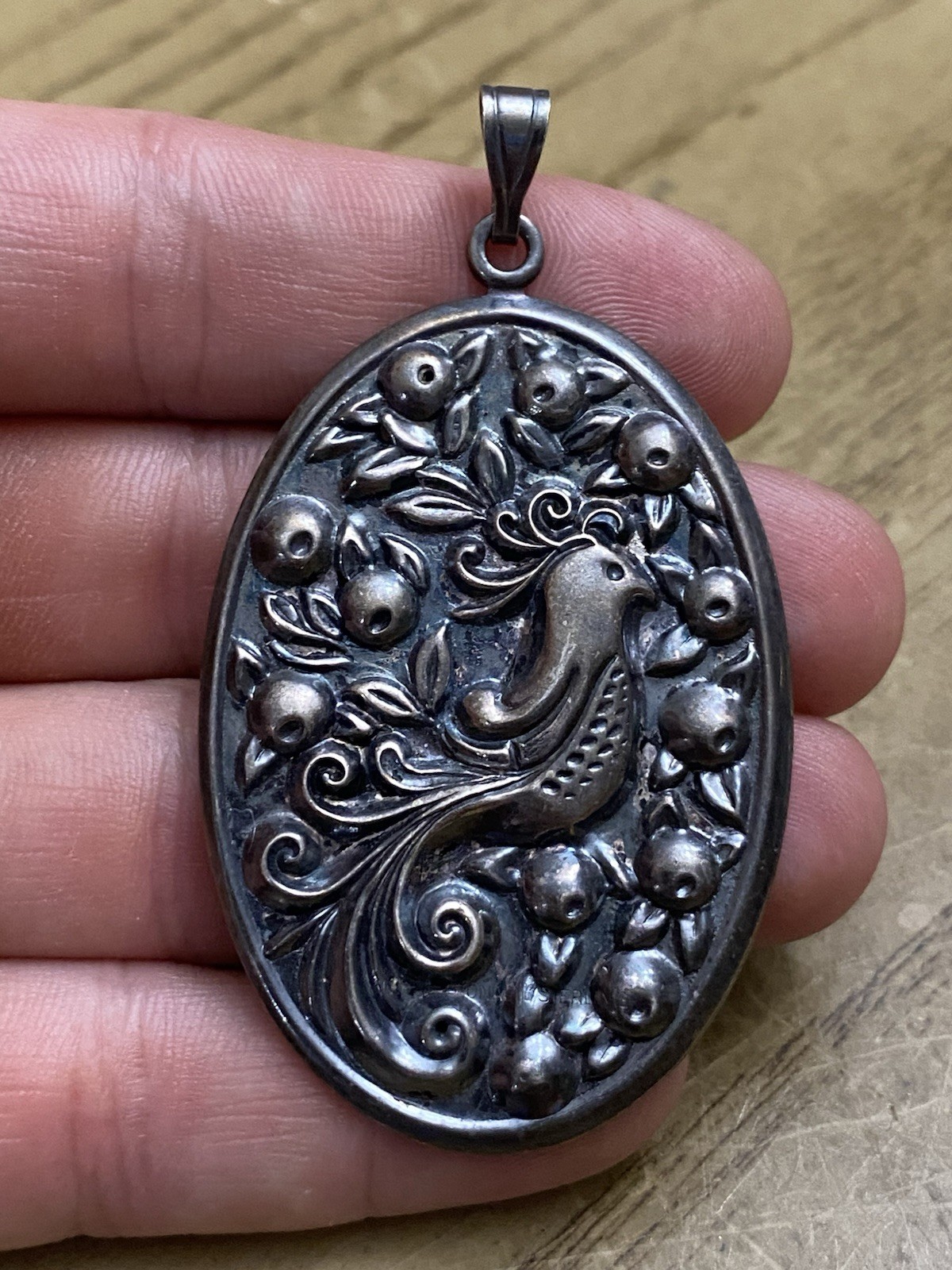 vintage international Sterling silver handmade pendant, 925 oval bird peacock