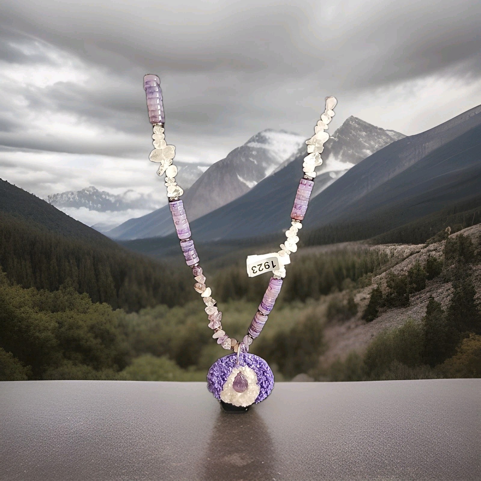 Handmade Amethyst Quartz Necklace With Natural Sand Gemstone Capiz Pendant #1923