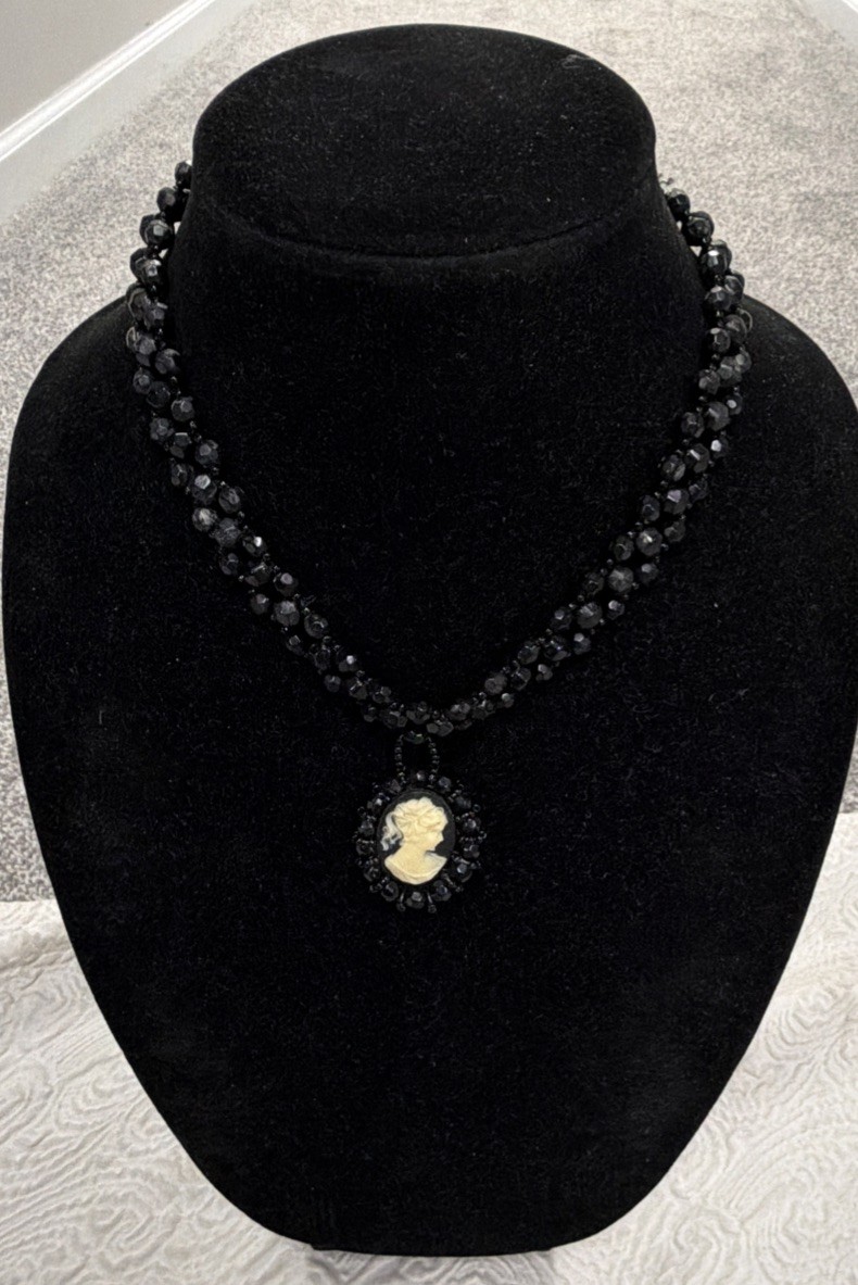 Retro Black Victorian Filigree Cameo Pendant Jet Crystal Bead Necklace