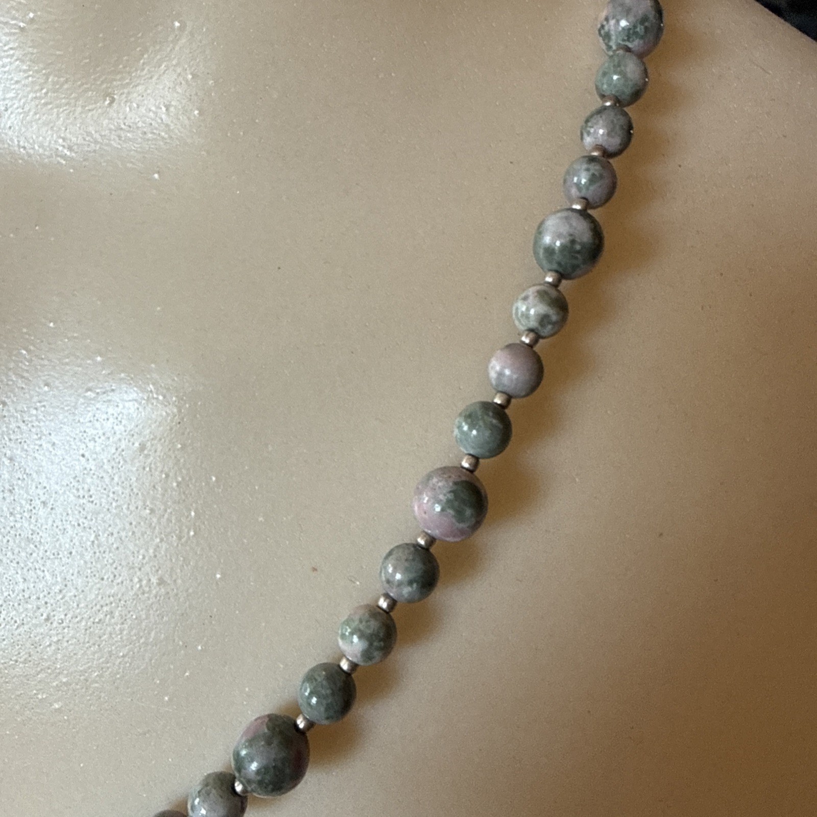 20″ Light Green TREE AGATE ROUND BEAD NECKLACE 4mm & 6mm & 925 Silver Spacers