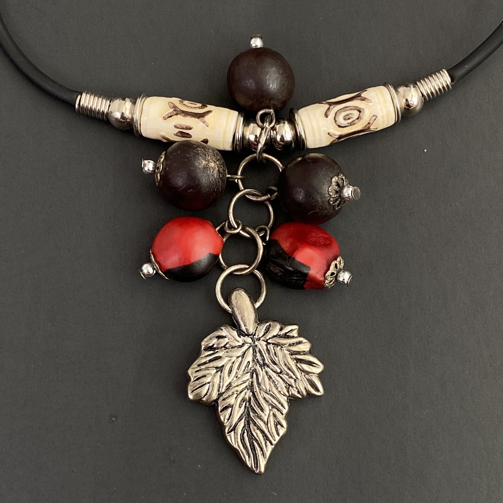 Leaf Pendant Silver Tone Corded Dangle Necklace Women’s W/Beaded Berry Cluster