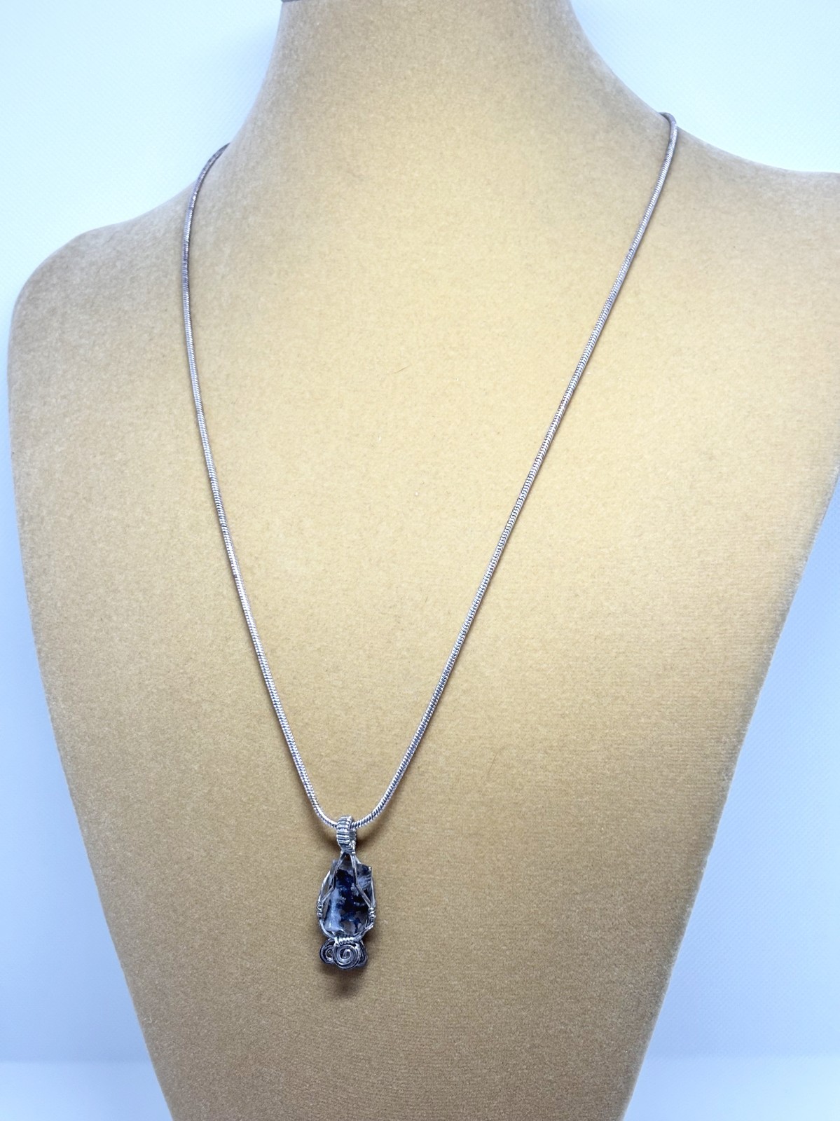 Geode Silver Wire Wrapped Necklace