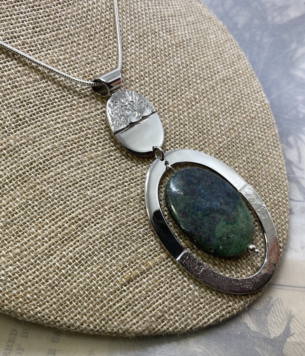 DOMINIQUE DINOUART DDD Ruby Zoisite 925S Articulated Pendant Necklace 19” 34.1g