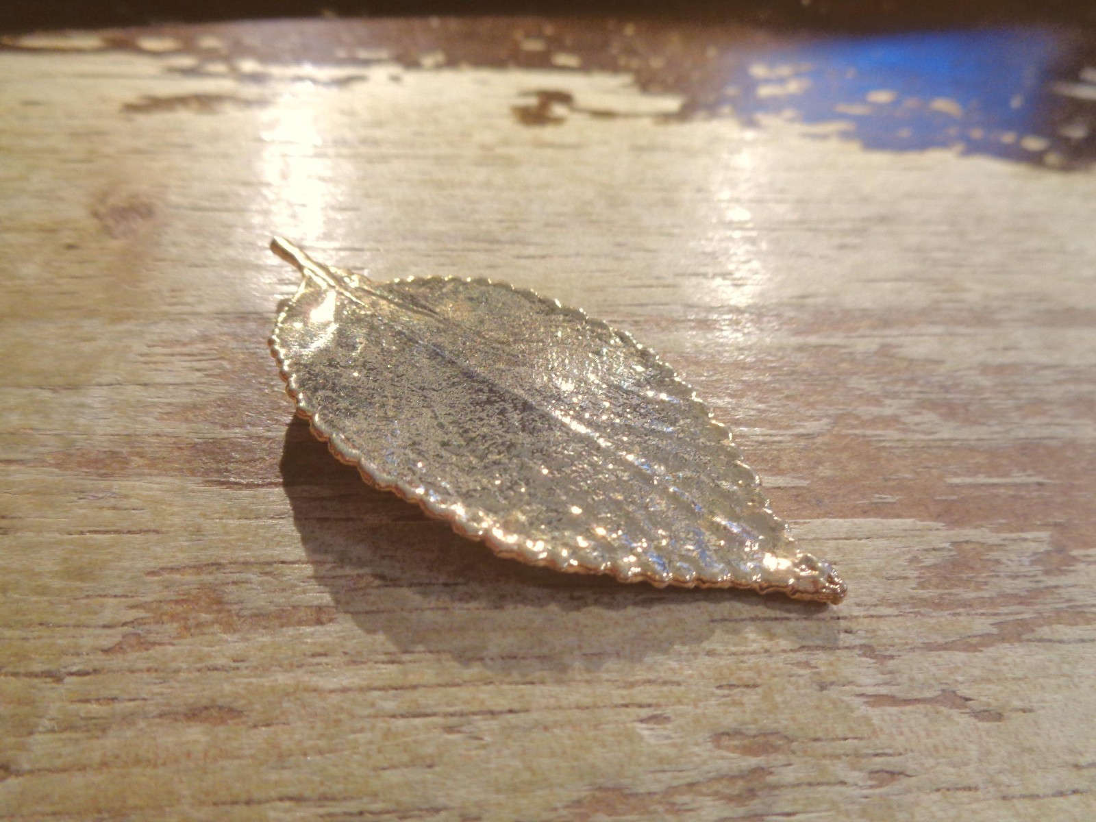 HAND-DIPPED PURE 24K YELLOW GOLD OR 925 STER SILVER HAWAIIAN MAILE LEAF PENDANT