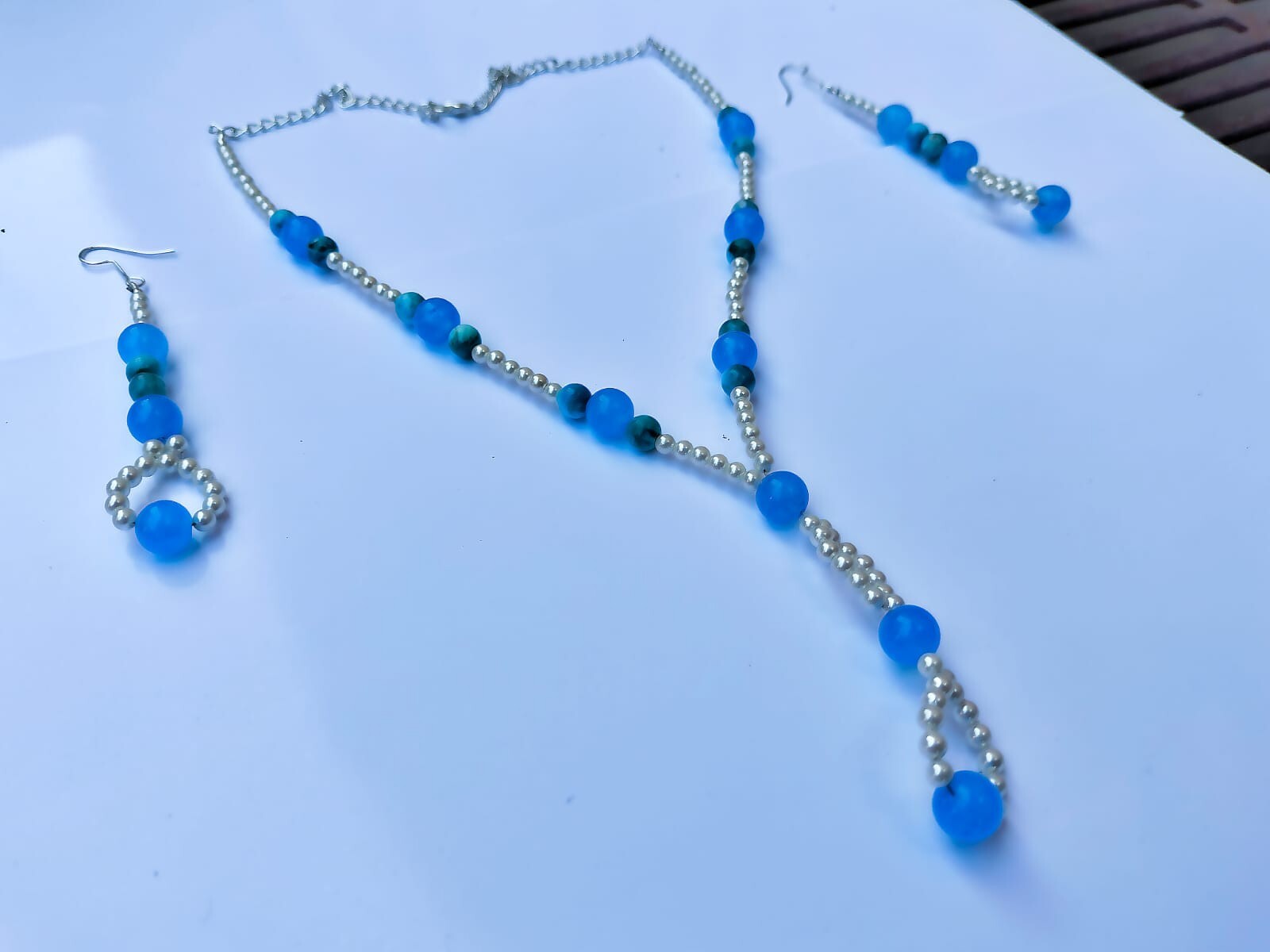 Pearls & Sky Blue Topaz Gemstone 21 inch Fancy Necklace with Earrings. Nk-007