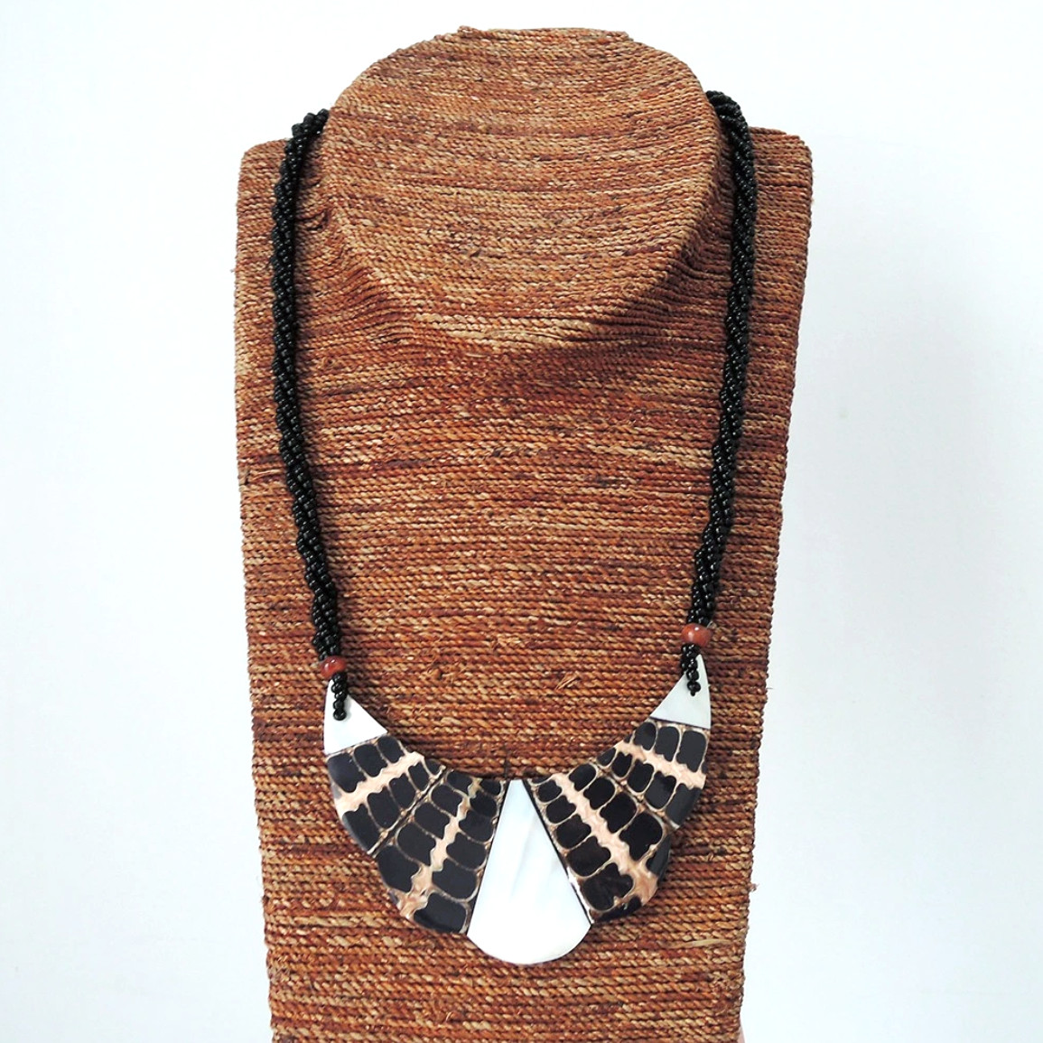 Large Natural Shell & Black Resin Pendant Necklace Handmade Jewelry, SPN-50
