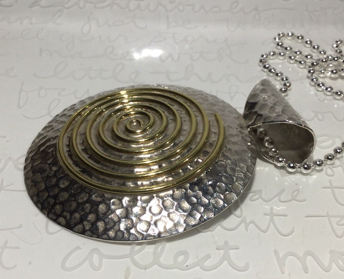 DOMINIQUE DINOUART DDD Hammered Sterling Brass Accent Spiral Disc Necklace 19.5”