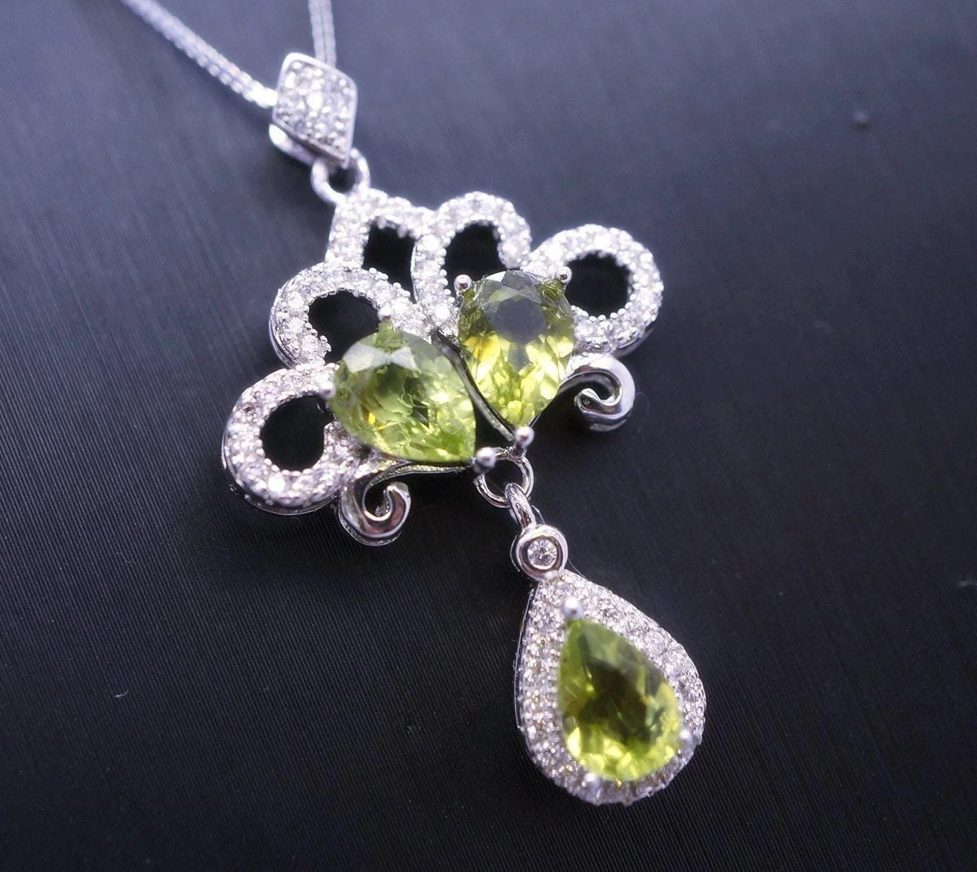 Natural Green Peridot Necklace – Gemstone Phoenix Peacock Genuine Peridot