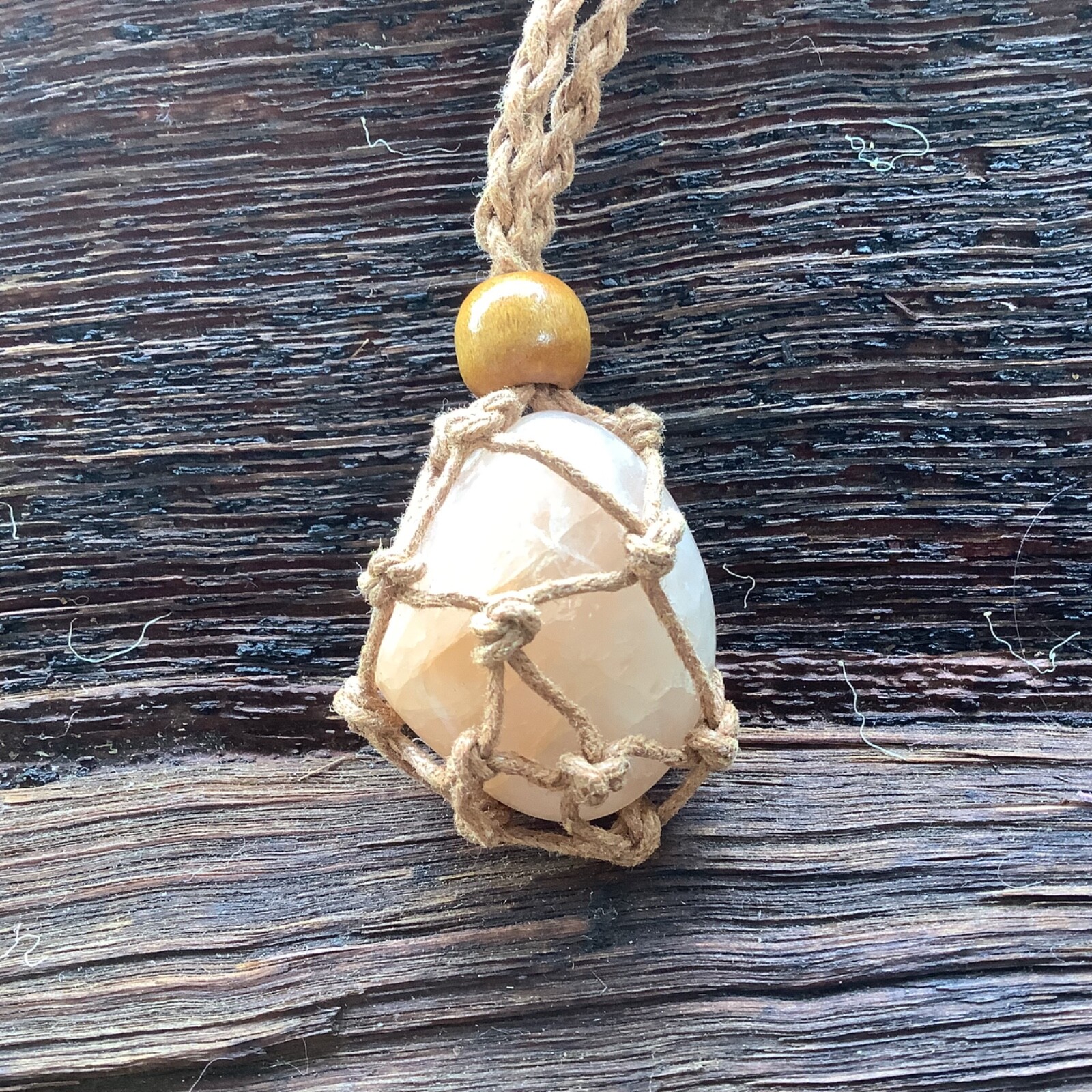 Natural Polished Morganite Stone in a Interchangable Macramé Necklace