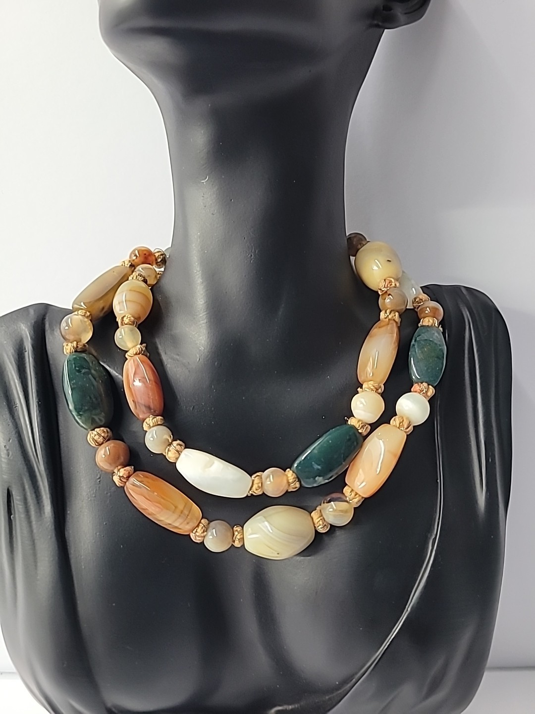 Vintage Mixed Agate Beaded Necklace Polished Oval Earth Tone Tound Gemstones