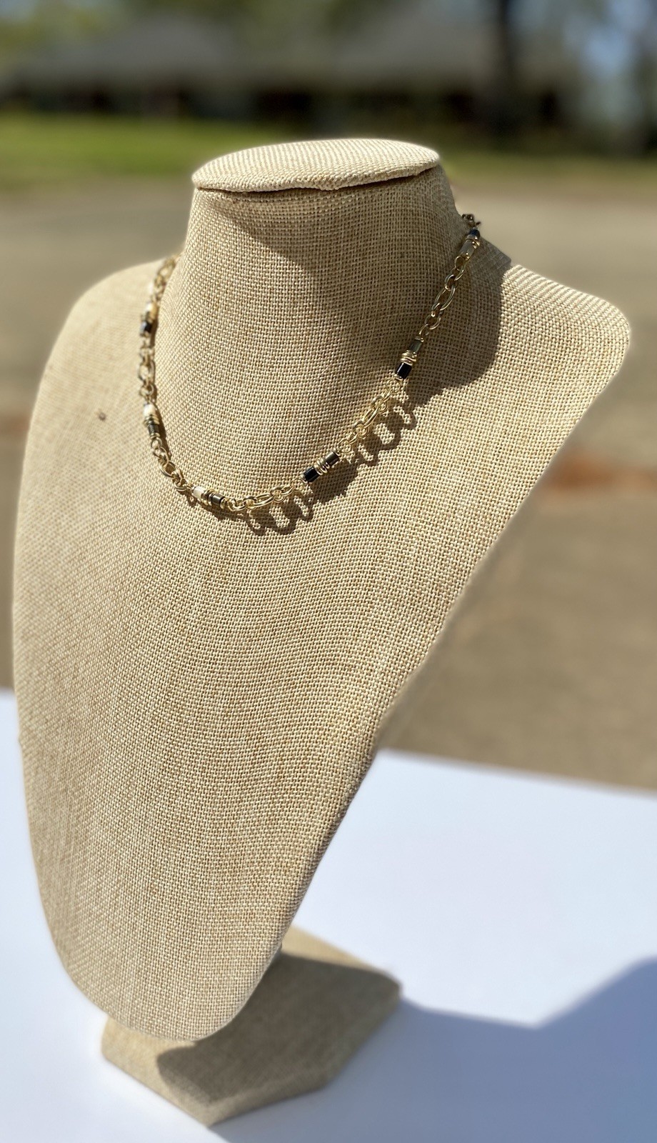 Adjustable Yellow Gold Plated Metal & Stone Bead Necklace 15-1/2″ to 20′