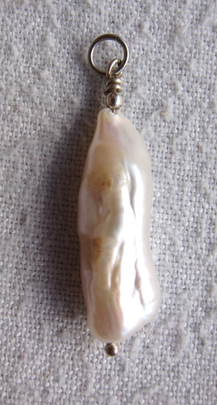 New Sreling Silver Amazonite Pendant 1 3/4″ Long VGC