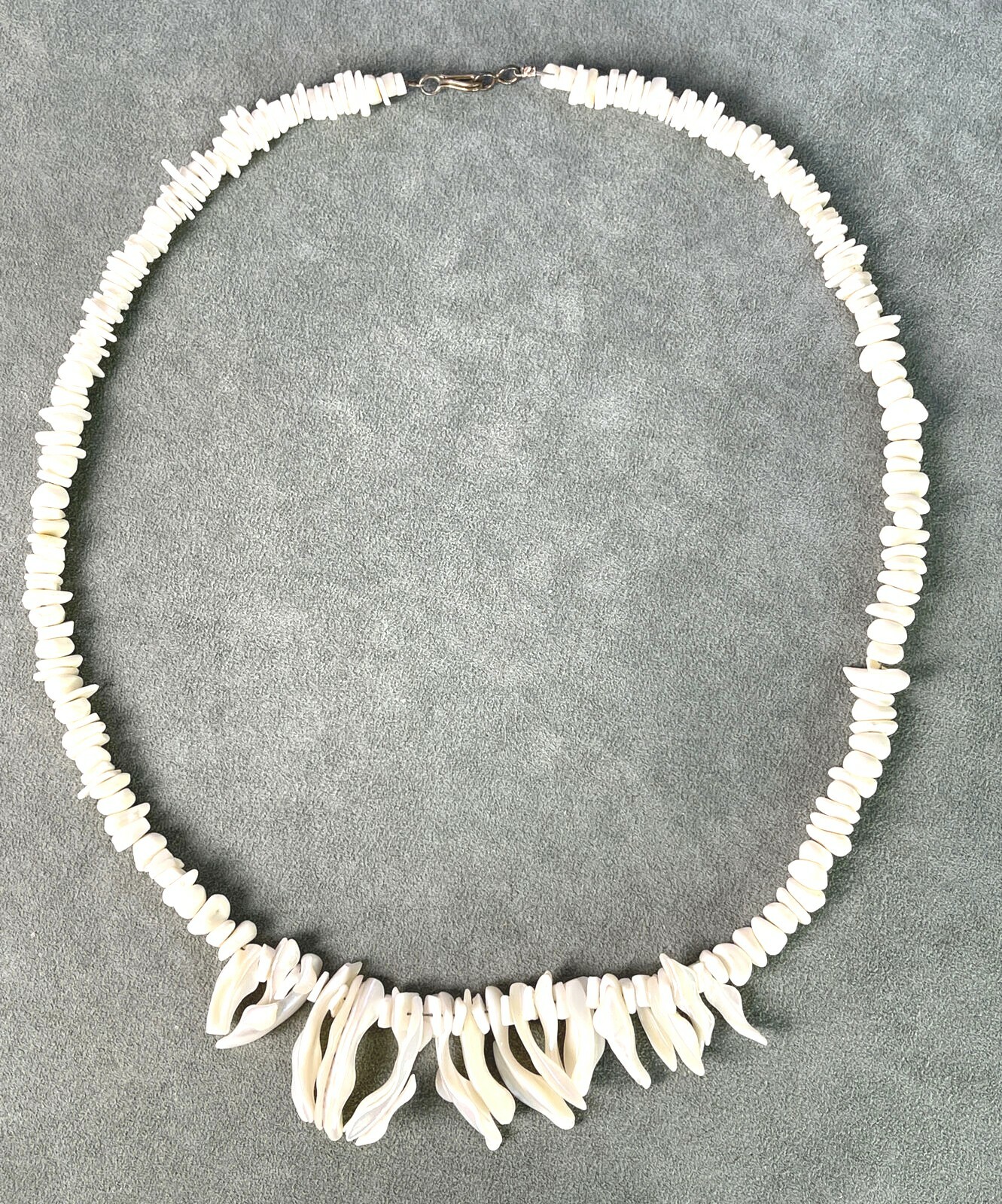 Necklace 24″ Iridescent Mother of Pearl Natural Shell creamy tones MOP Spears