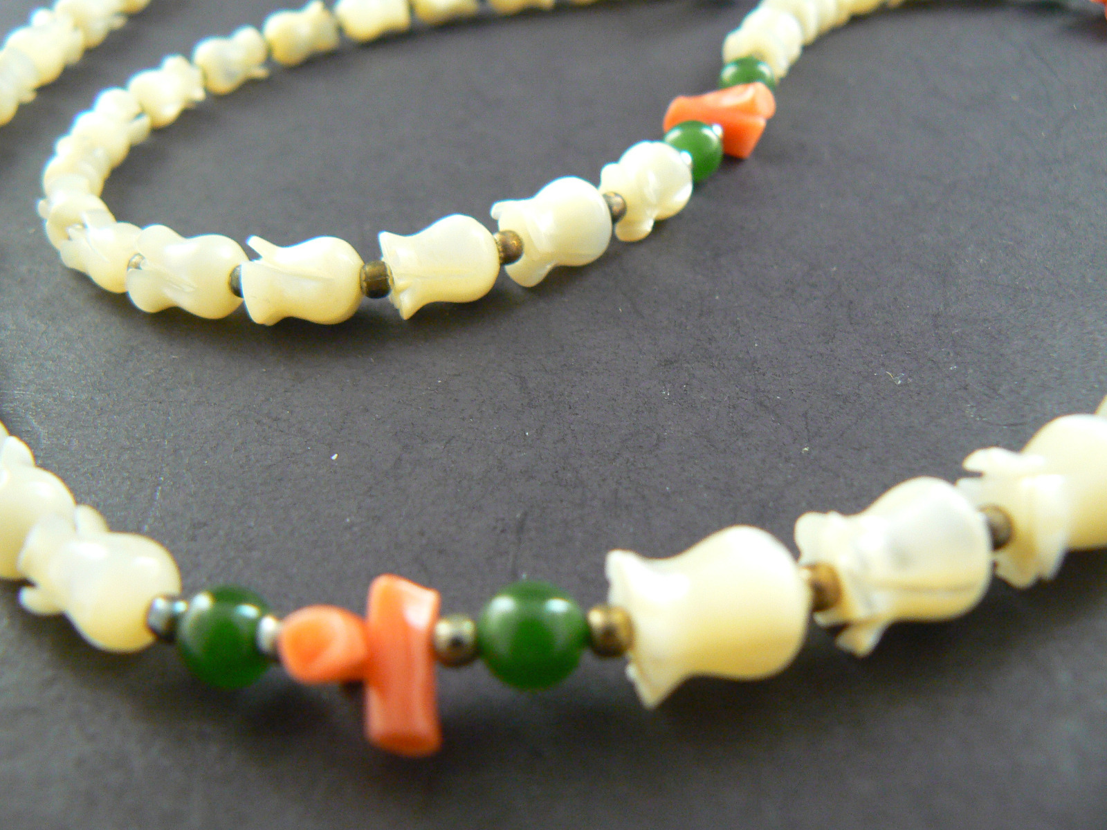 Vintage Necklace Carved Flower Tulip Lily of Valley White Green Coral Color A1-6