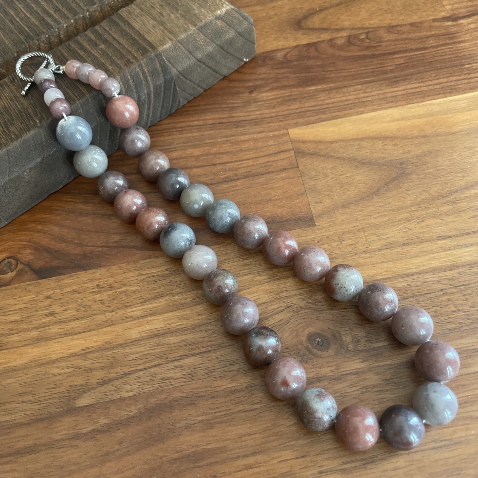 GEMSTONE BEAD NECKLACE – Aventurine 14mm