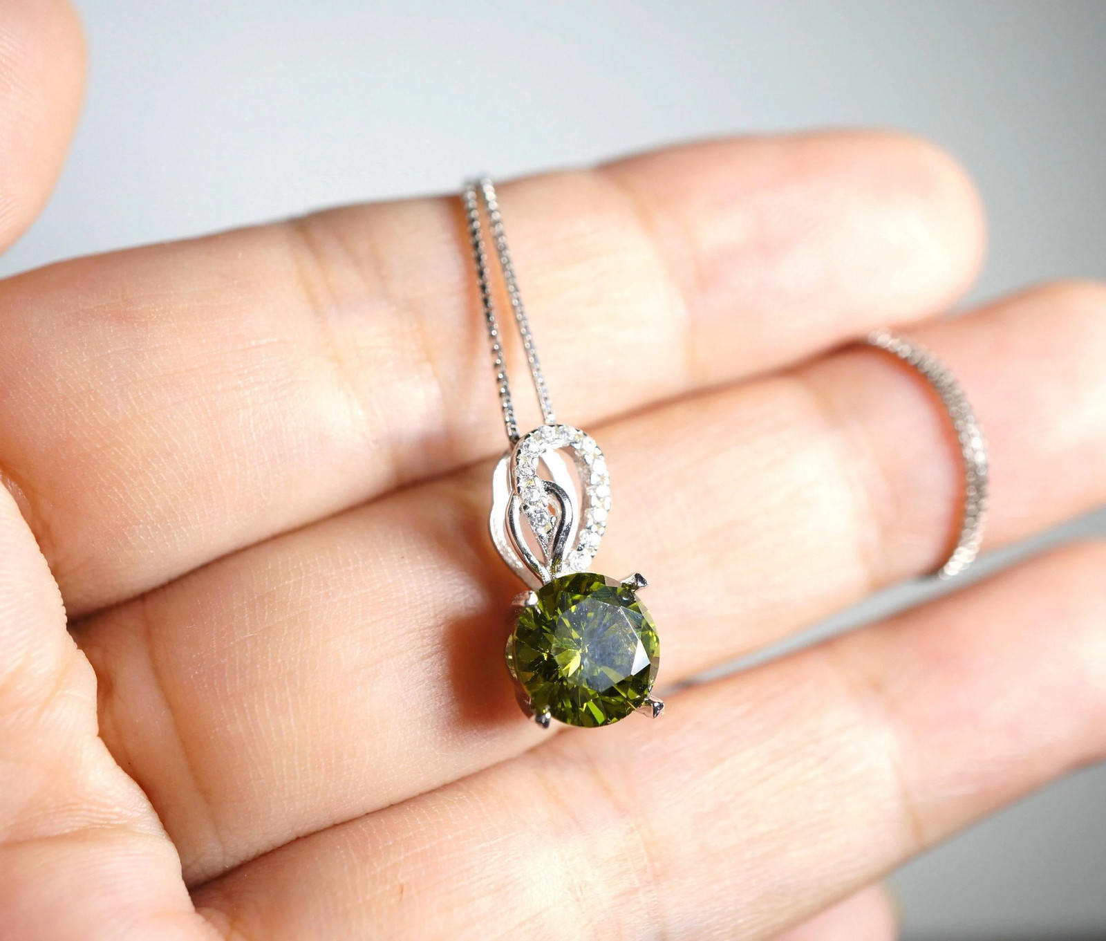 8mm 2ct Round Peridot Necklace – Sterling Silver Halo Lab Created Peridot