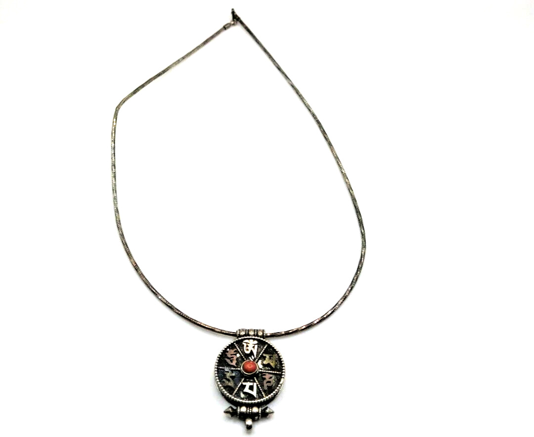 Vintage 925 Silver Mantra Locket Pendant Necklace Gau box Coral Spiritual Gift