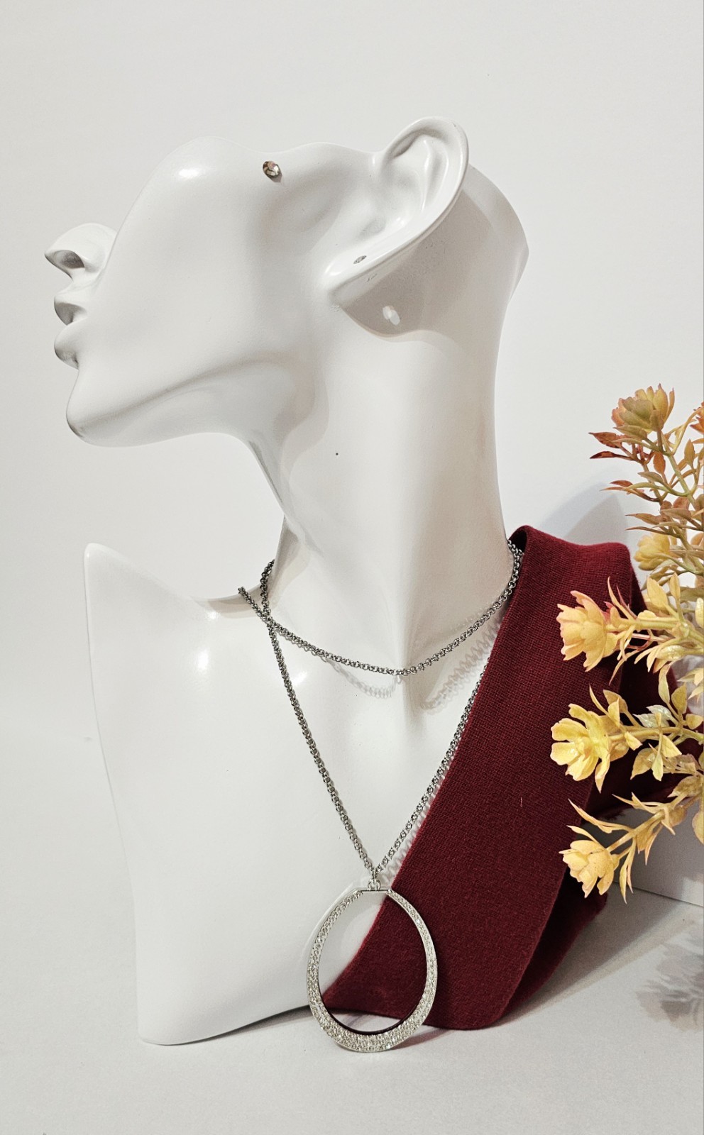 Oval Rhinestone Pendant Necklace Silver Tone Rolo Chain Sparkly Jewelry
